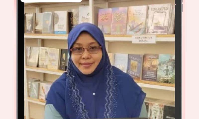 Nor Azlina binti Yusof (800 x 480)